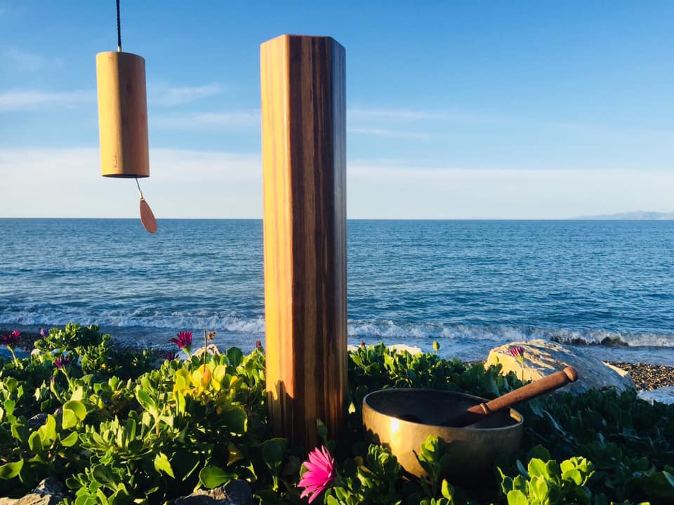 Singing bowl by the sea, Mapua
